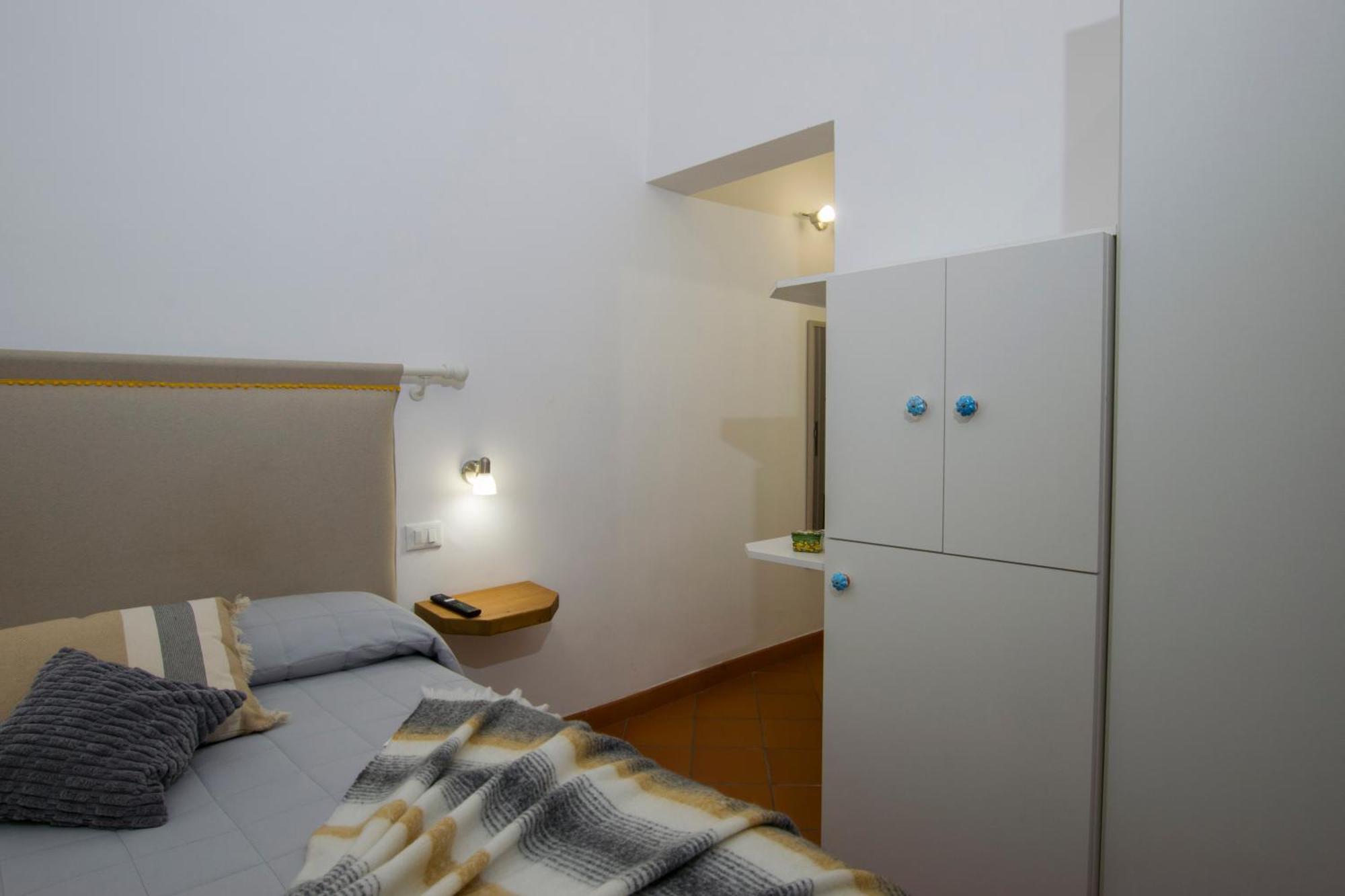 Capo Rama Suites & Rooms Terrasini Eksteriør billede