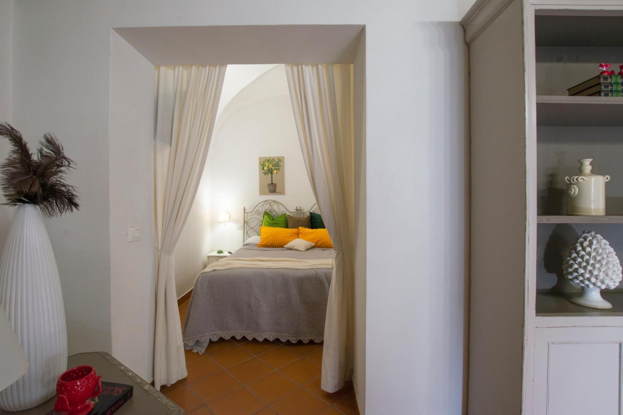 Capo Rama Suites & Rooms Terrasini Eksteriør billede